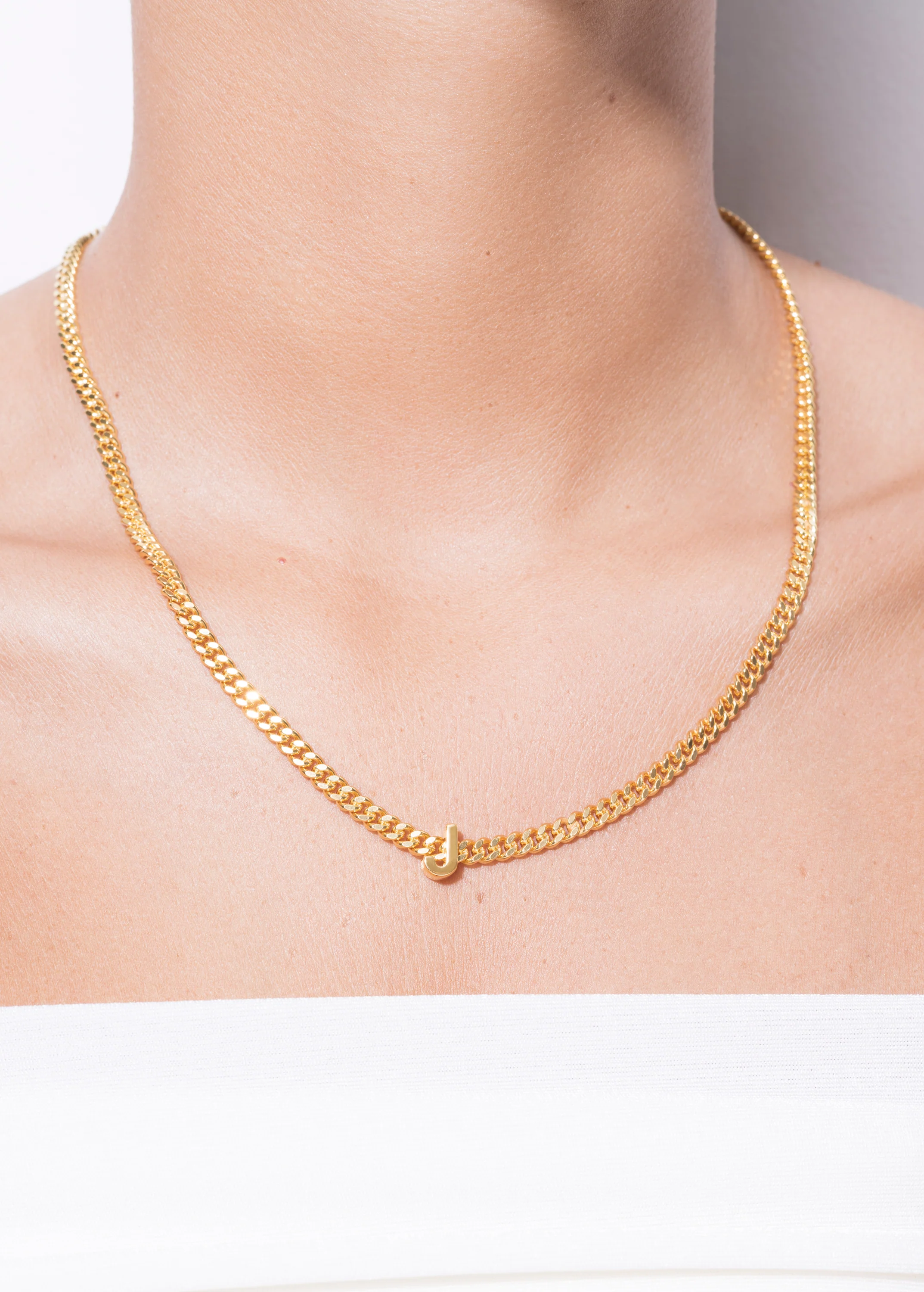 alphabet necklace with pendant J - Image 2
