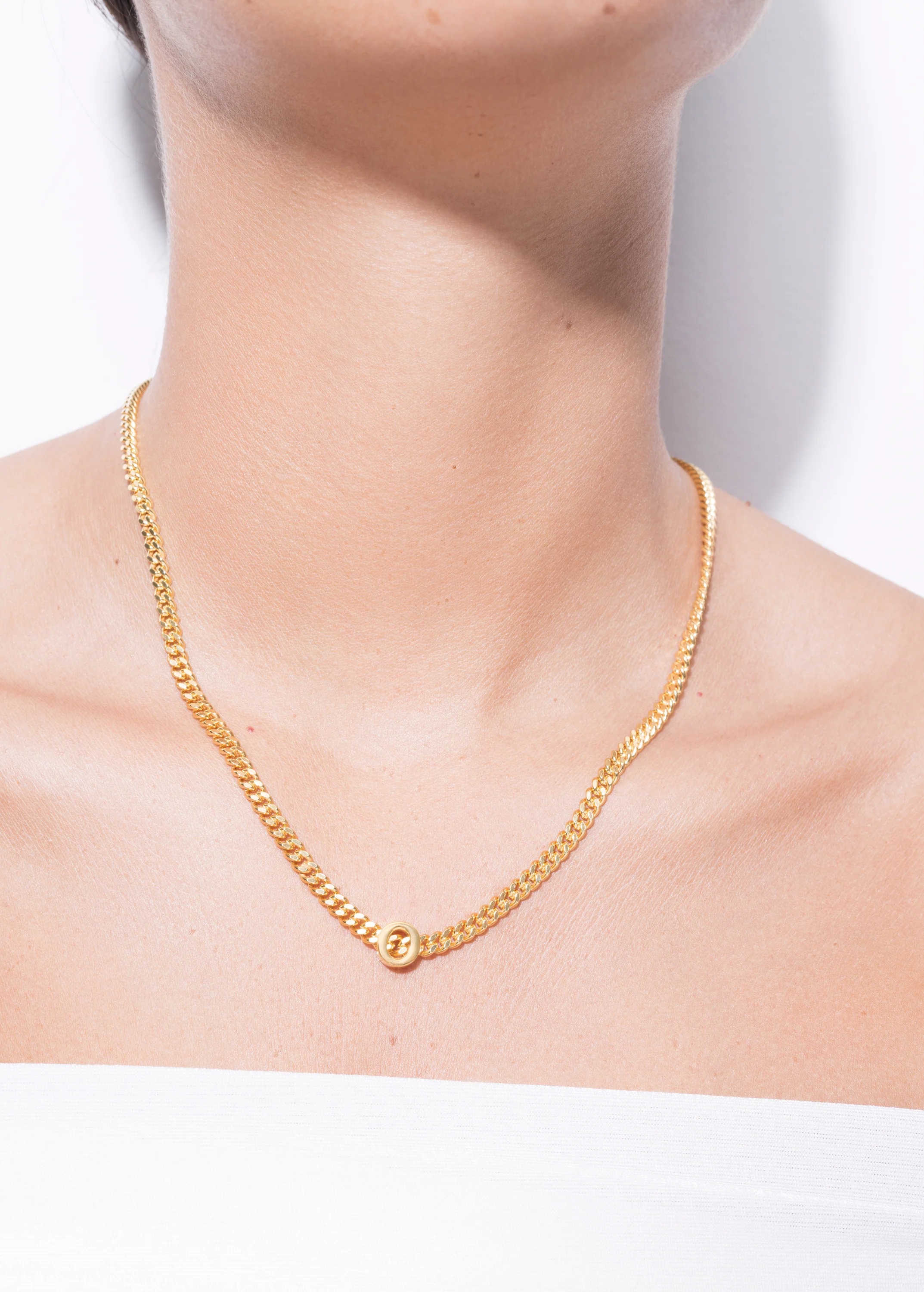 alphabet necklace with pendant O - Image 2