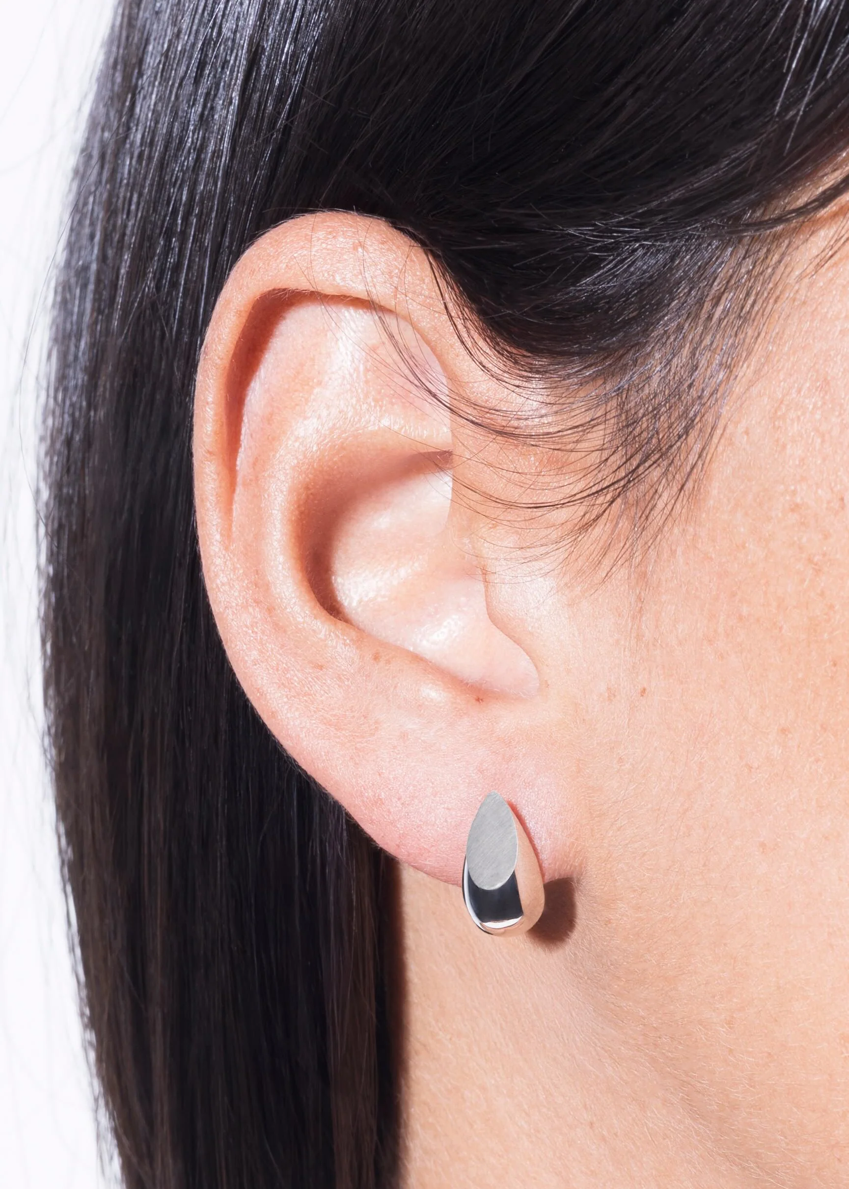 constantin mini earrings - Image 3