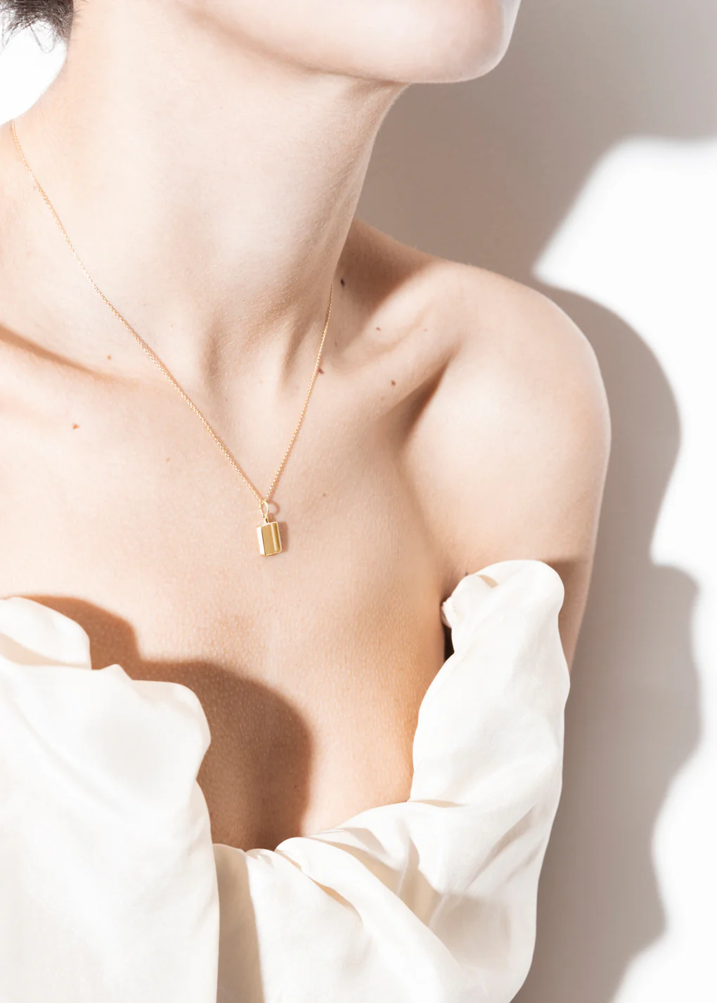 miles necklace 18k - Image 3